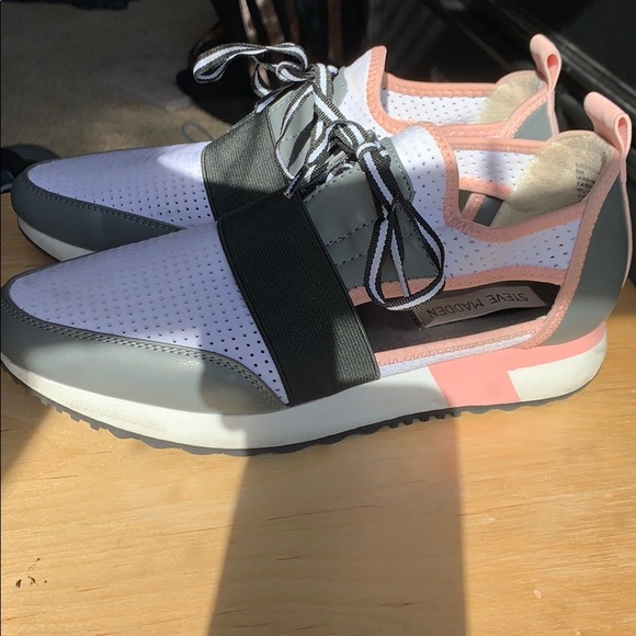 Steve Madden Women’s Arctic Sneakers size 8 - Picture 6 of 7